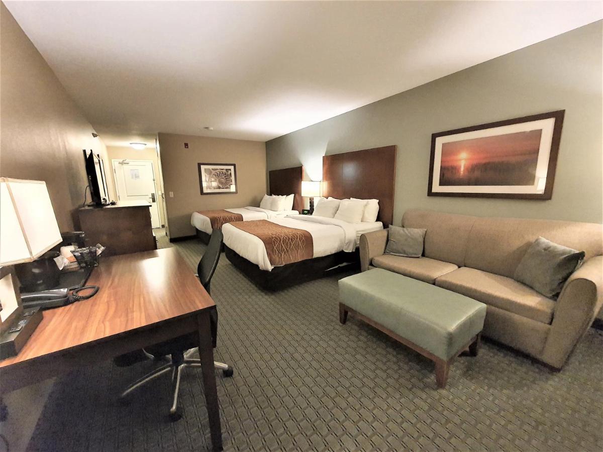 Amerivu Inn And Suites - Chisago City ภายนอก รูปภาพ