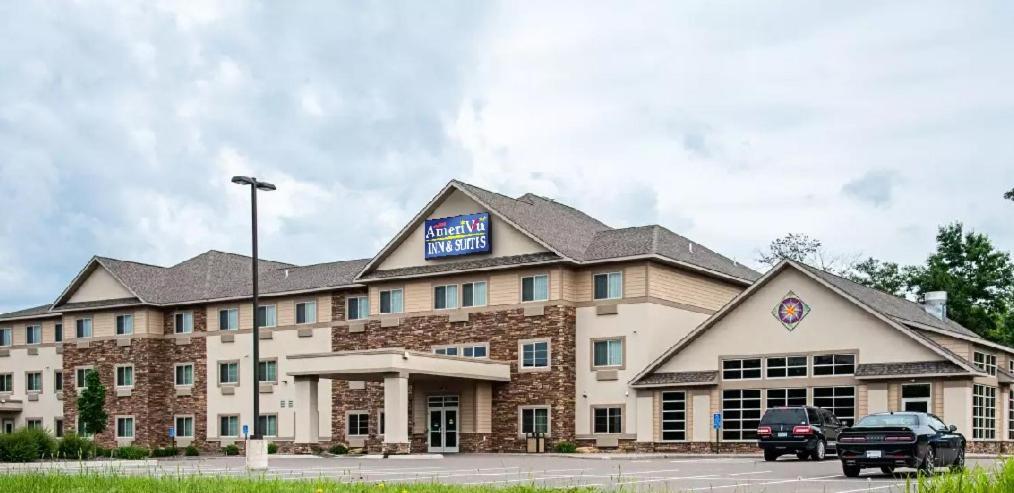Amerivu Inn And Suites - Chisago City ภายนอก รูปภาพ