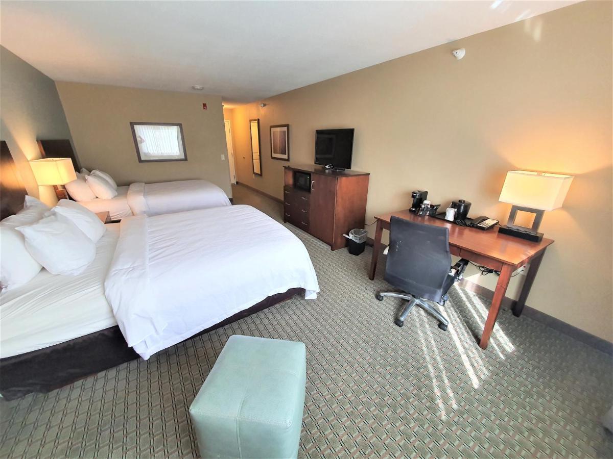 Amerivu Inn And Suites - Chisago City ภายนอก รูปภาพ