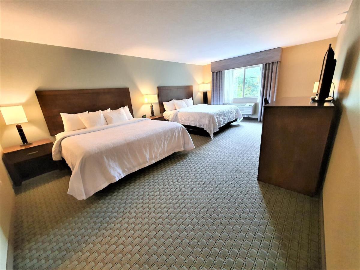 Amerivu Inn And Suites - Chisago City ภายนอก รูปภาพ