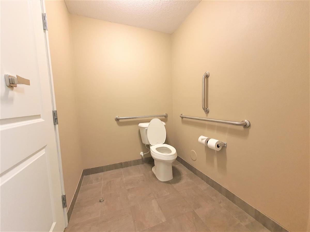Amerivu Inn And Suites - Chisago City ภายนอก รูปภาพ