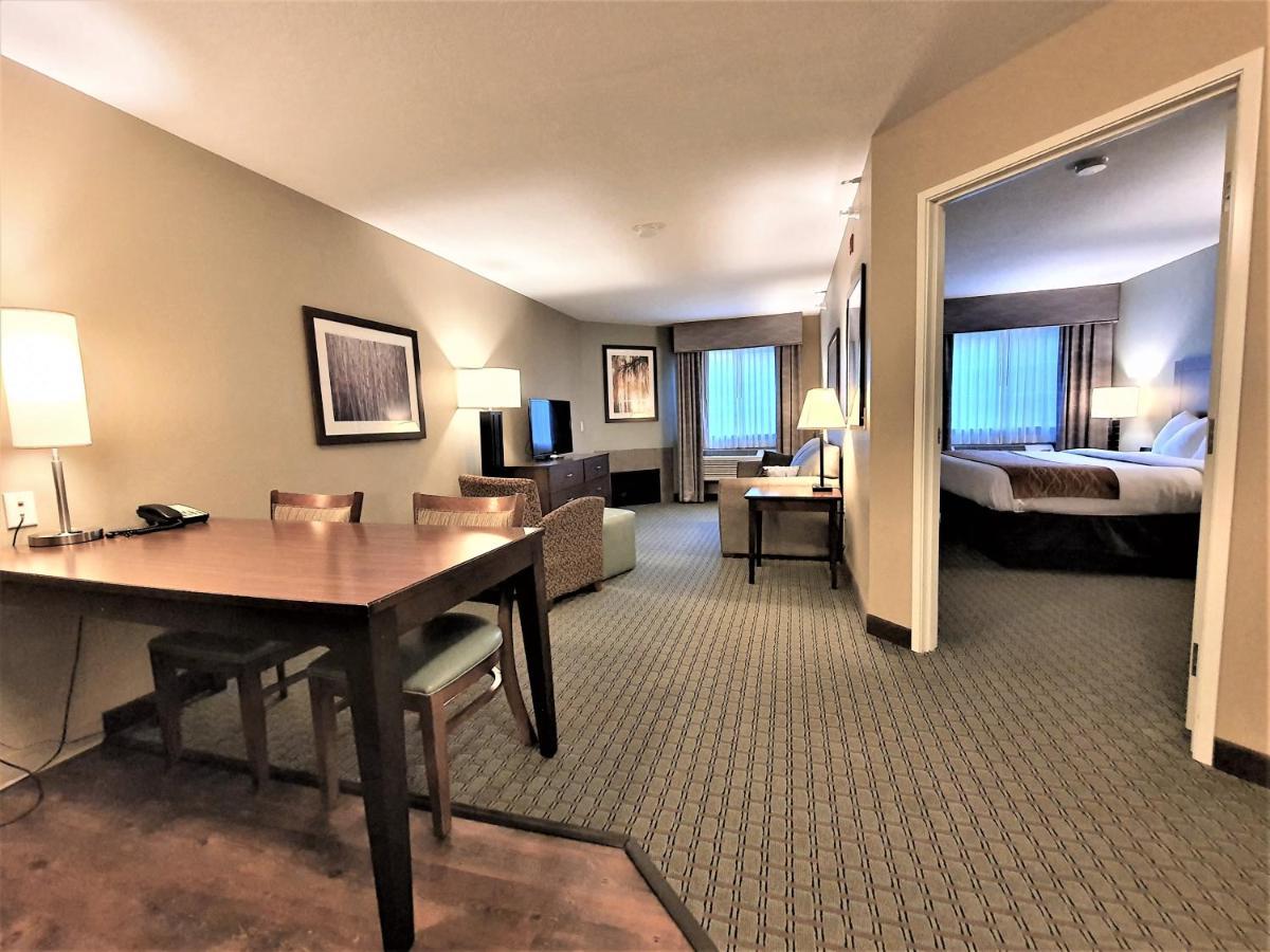 Amerivu Inn And Suites - Chisago City ภายนอก รูปภาพ