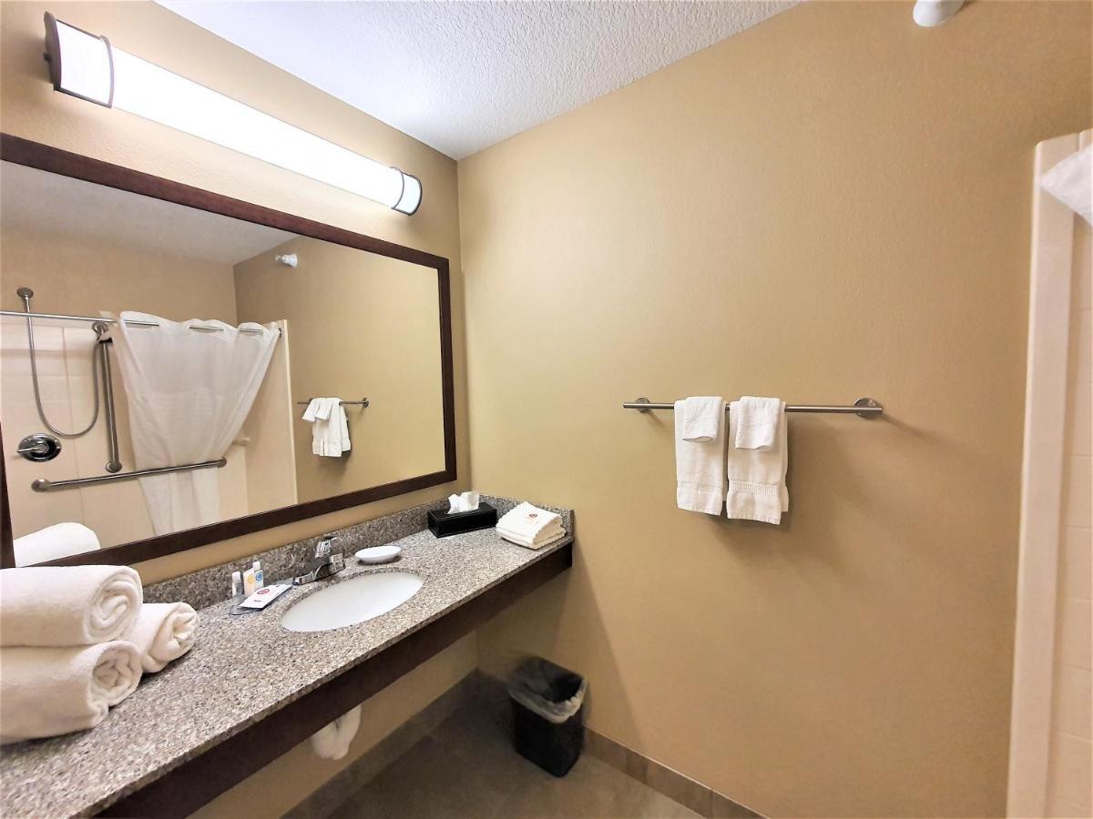 Amerivu Inn And Suites - Chisago City ภายนอก รูปภาพ