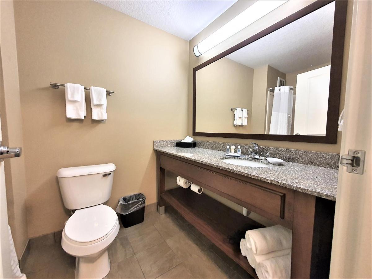 Amerivu Inn And Suites - Chisago City ภายนอก รูปภาพ