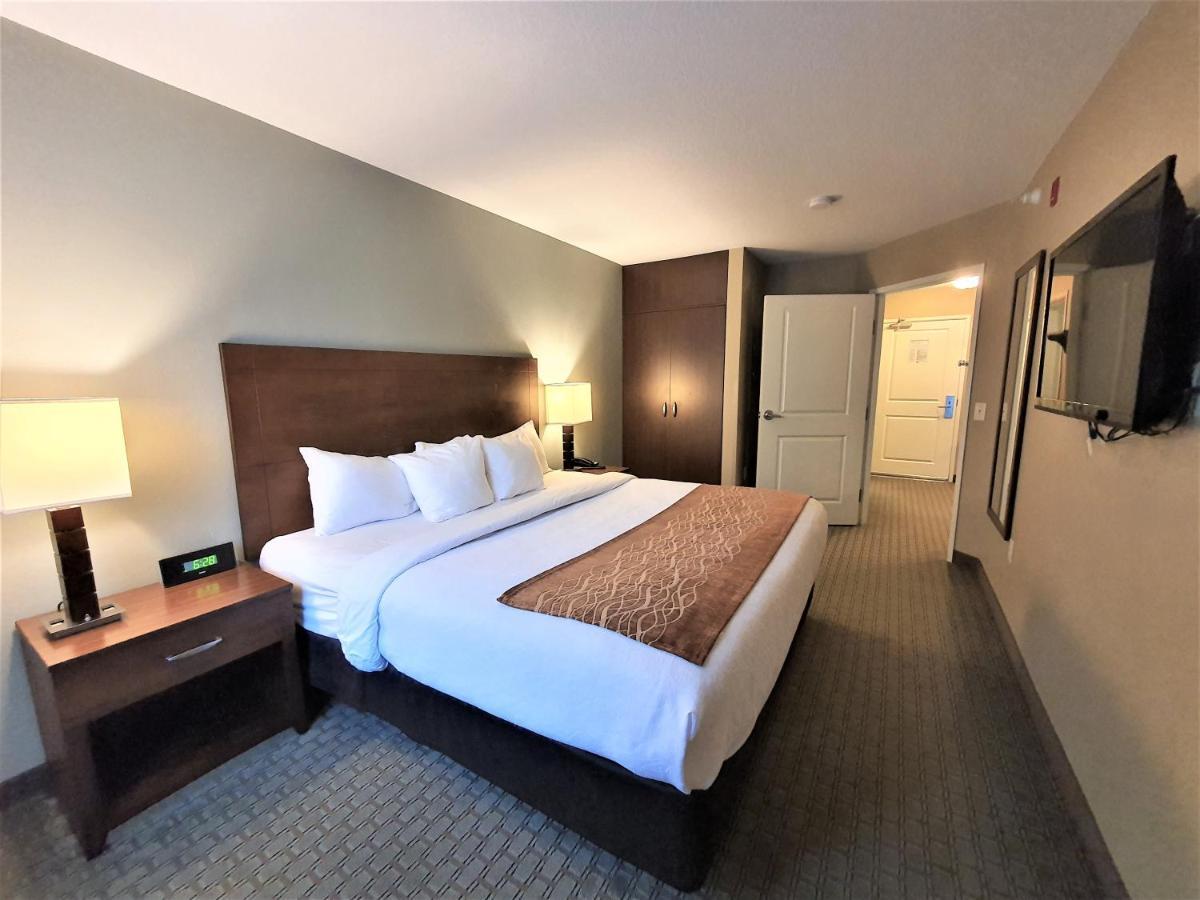 Amerivu Inn And Suites - Chisago City ภายนอก รูปภาพ
